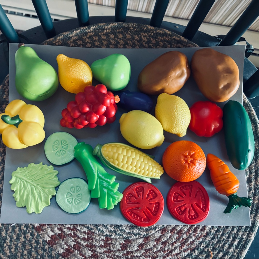 Pretend Farm Fresh fruit and vegetables set plastic kitchen